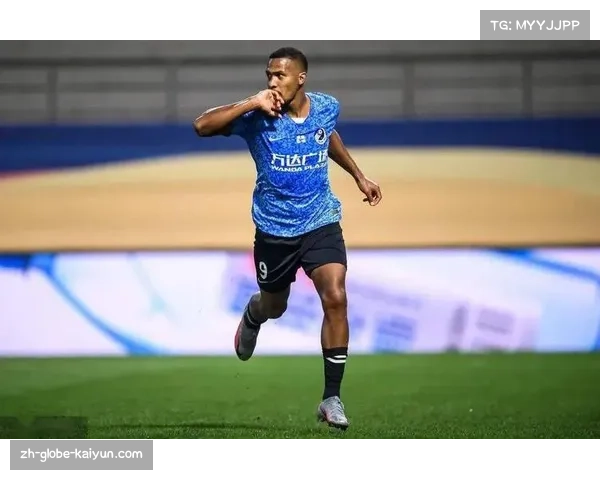 帕尔梅拉斯托雷斯四球一最佳，每球用时二百四十五分钟